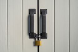 Уличный шкаф пластиковый Keter Premier Tall 1400 л