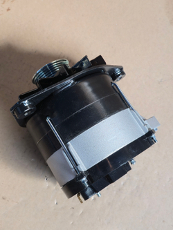 Генератор КАМАЗ дв.740.40, 740.50 ЕВРО-2, 3 поликлиновой шкив 28В 80А