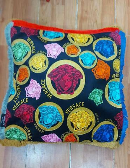 Подушка Versace 50х50 см