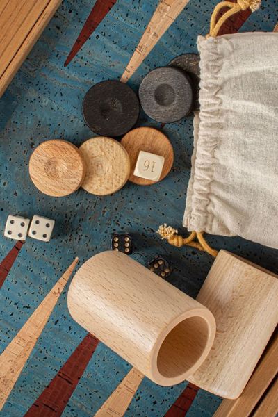 Manopoulos: игры для души и украшения интерьера