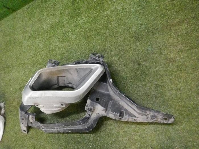 Насадка глушителя левая BMW X5 G05 (2018-2023)