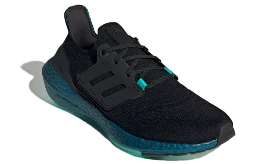 Кроссовки Adidas Ultraboost 22