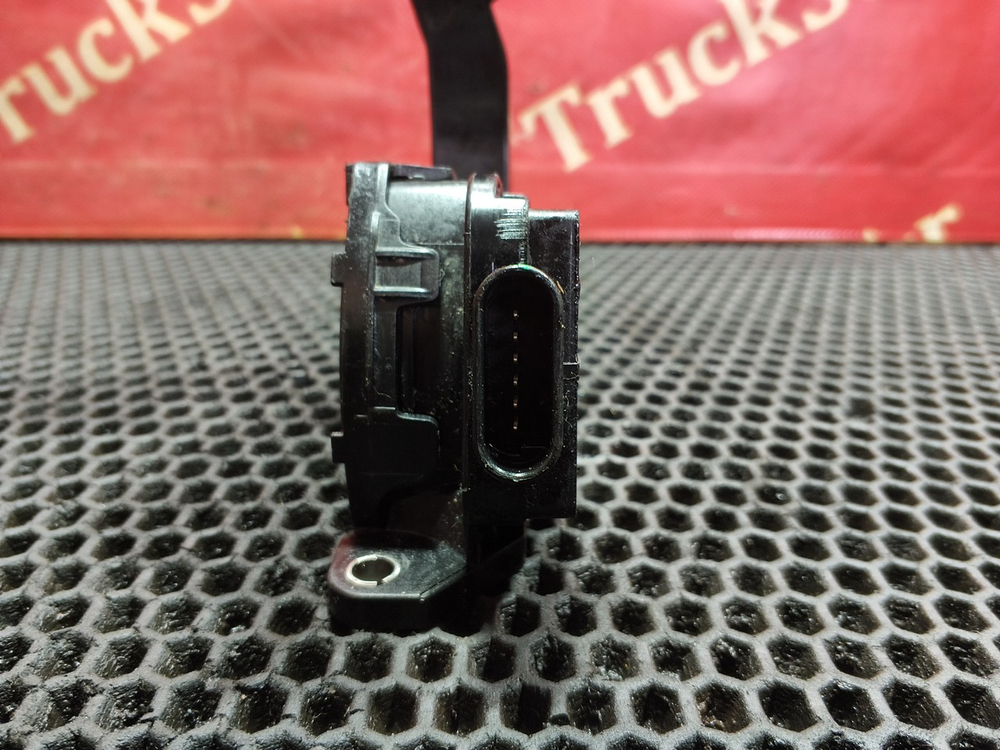 Педаль газа электронная 2023г.