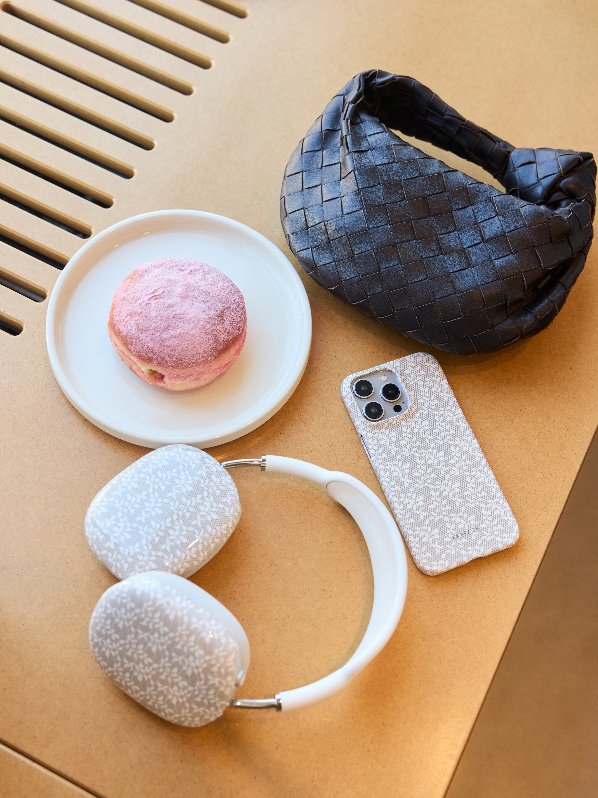 Кейс LACE для AirPods Max