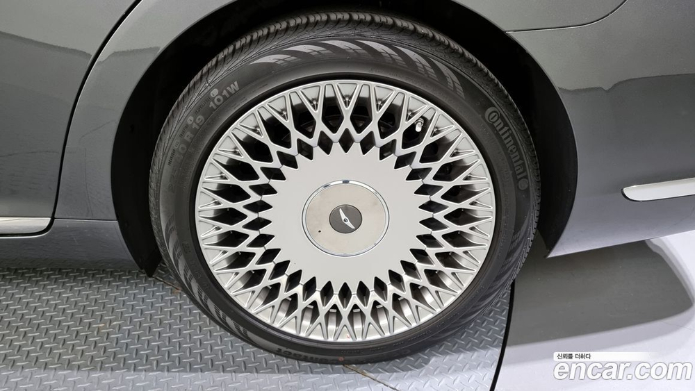 Genesis G90 3.8 AWD (10.2020)