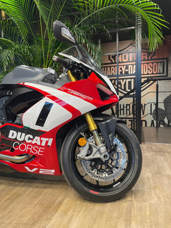Ducati Panigale V2, 2025 Superquadro Final Edition