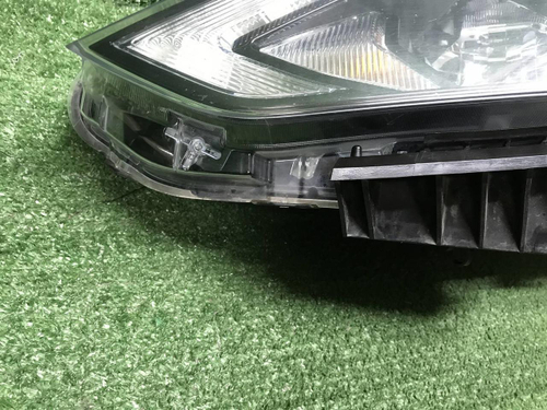 Фара левая Nissan Qashqai J11 (13-19) LED