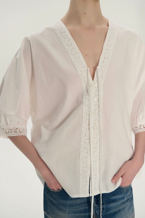 Белая блуза из хлопка