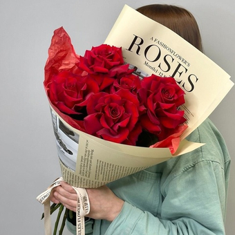 «Монпелье» из красных французских роз Эксплорер