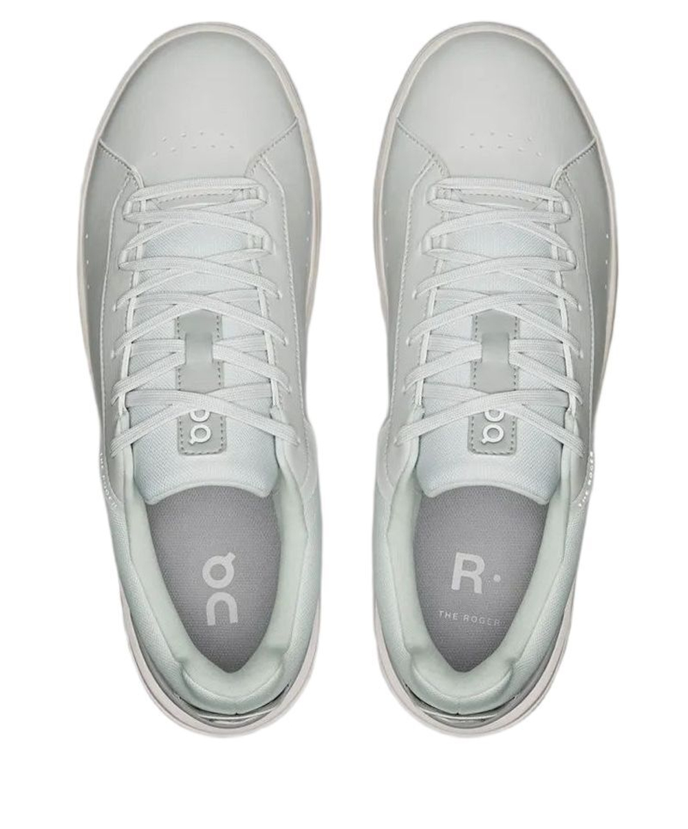 Женские кроссовки On The Roger Advantage - wolf/glacier