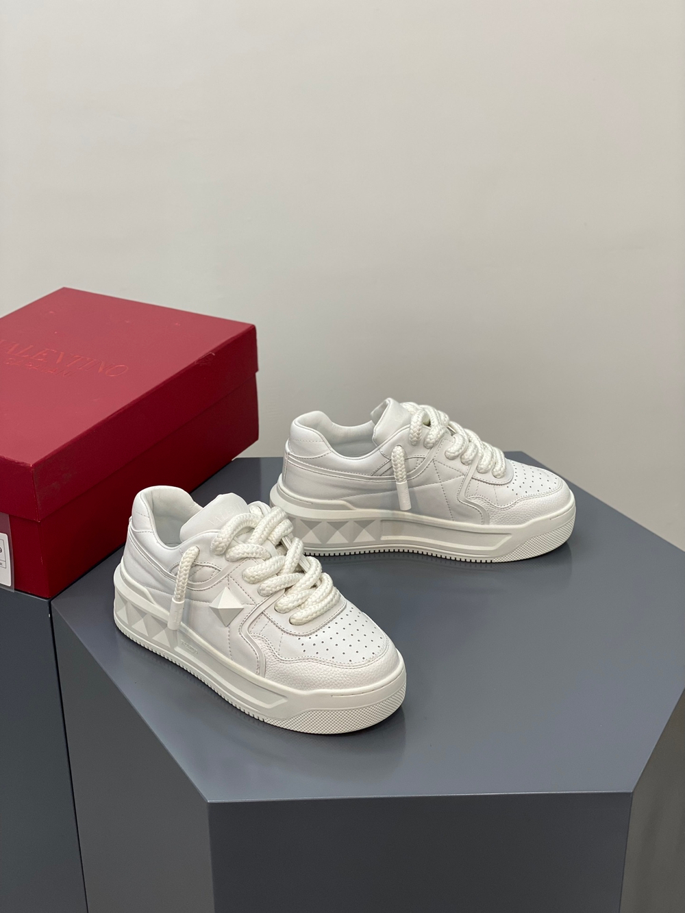 Valentino Sneakers