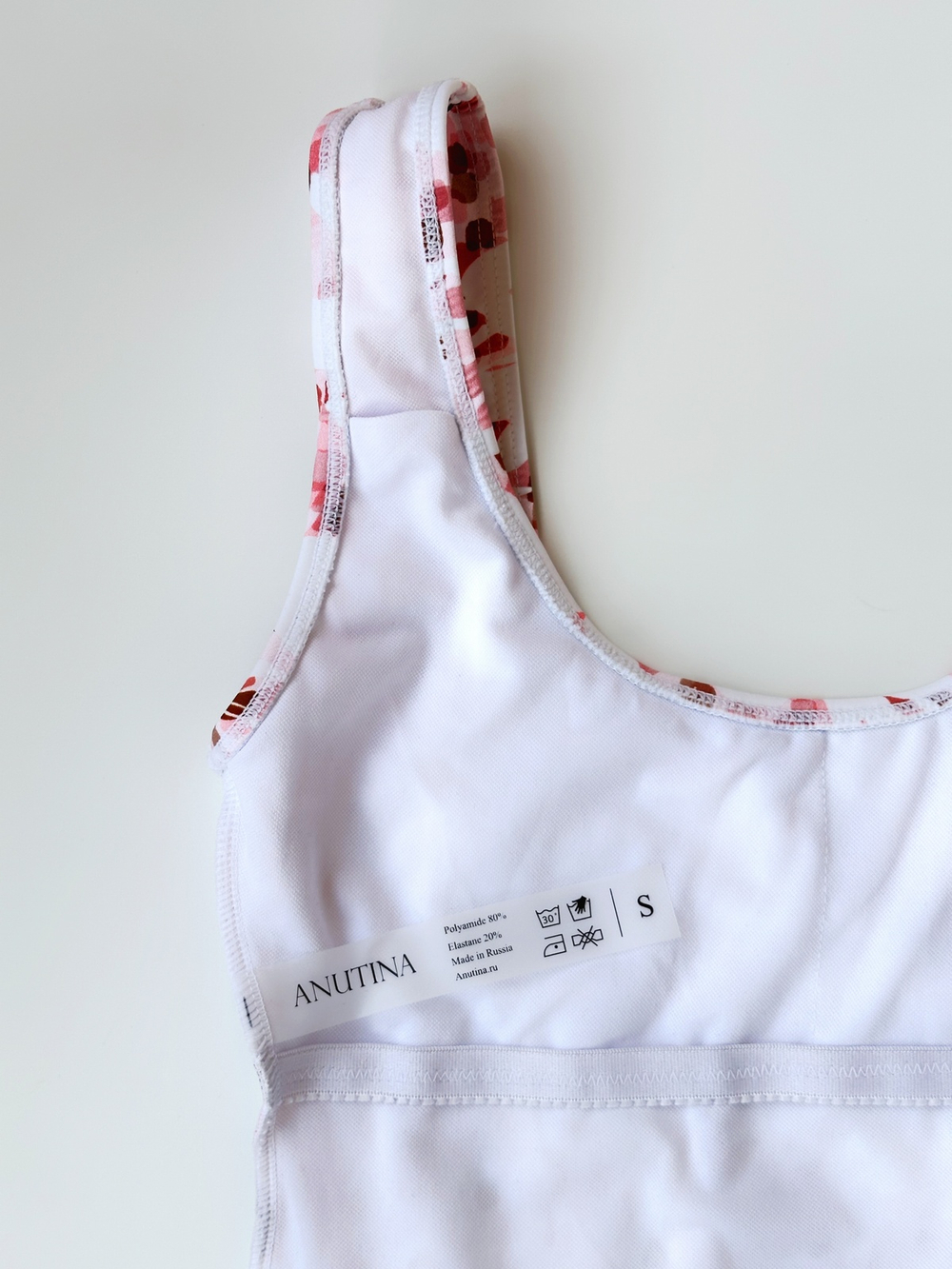 Слитный купальник