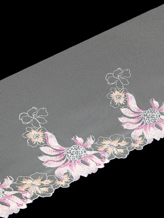 05-155 Вышивка на неэл. сетке 22 см, айвори/лиловый/серебро (левая)