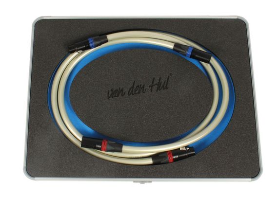 Кабель межблочный аналоговый XLR Van den Hul The Platinum Hybrid Mk II Balanced. Длина 0,6 метра