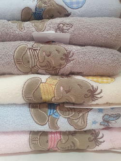 Полотенце 50/95(слоник с шариком) 3005604