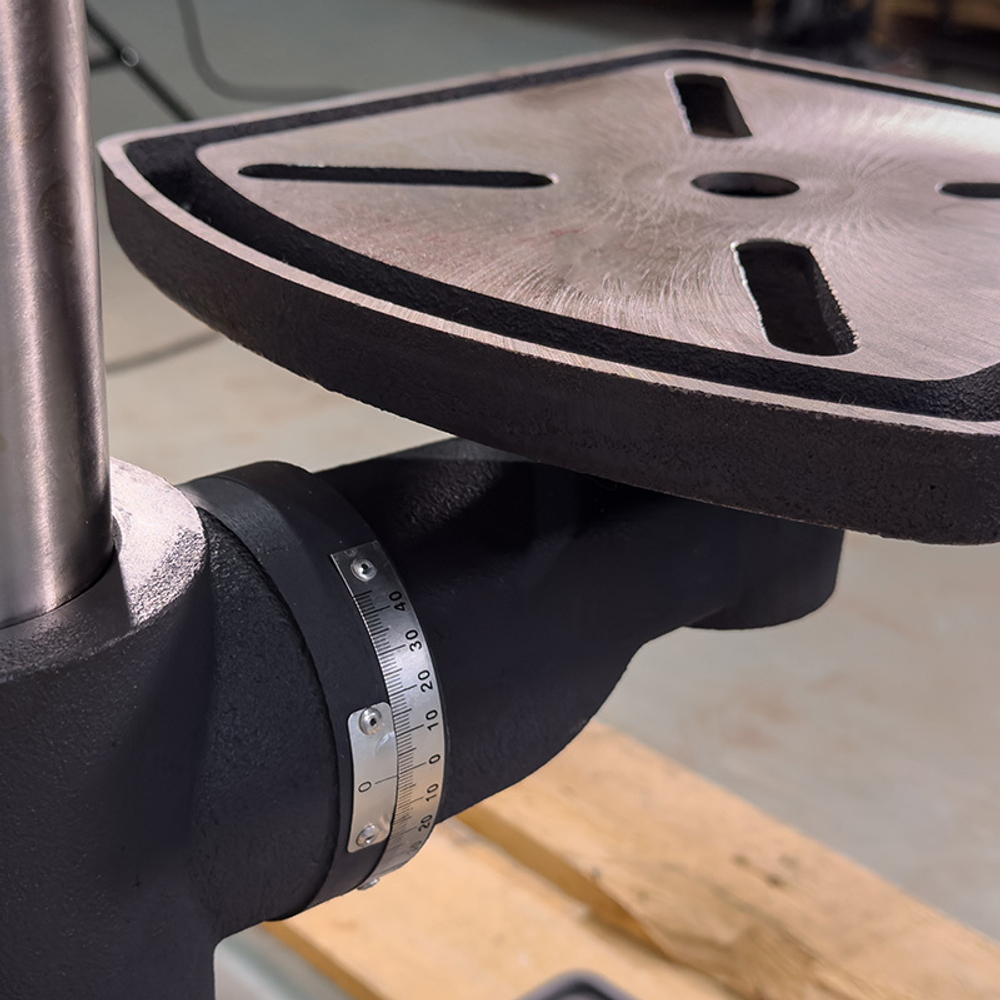 E-1316B/400 сверлильный станок настольный