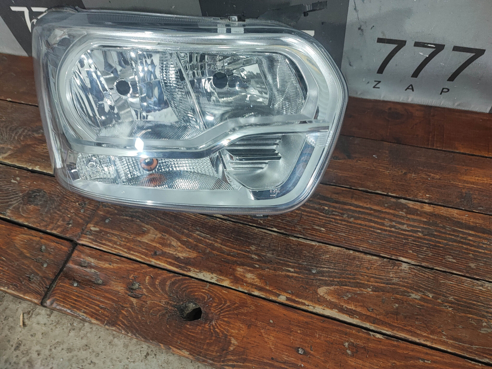 Фара правая Ford Transit 7 14-нв Б/У Оригинал 1877025
