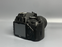 Nikon D3200 kit 18-55mm 12100 кадров