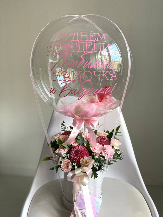 Шляпная коробка с живыми цветами №3794