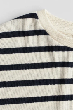 H&M Лонгслив из рельефной ткани, белый