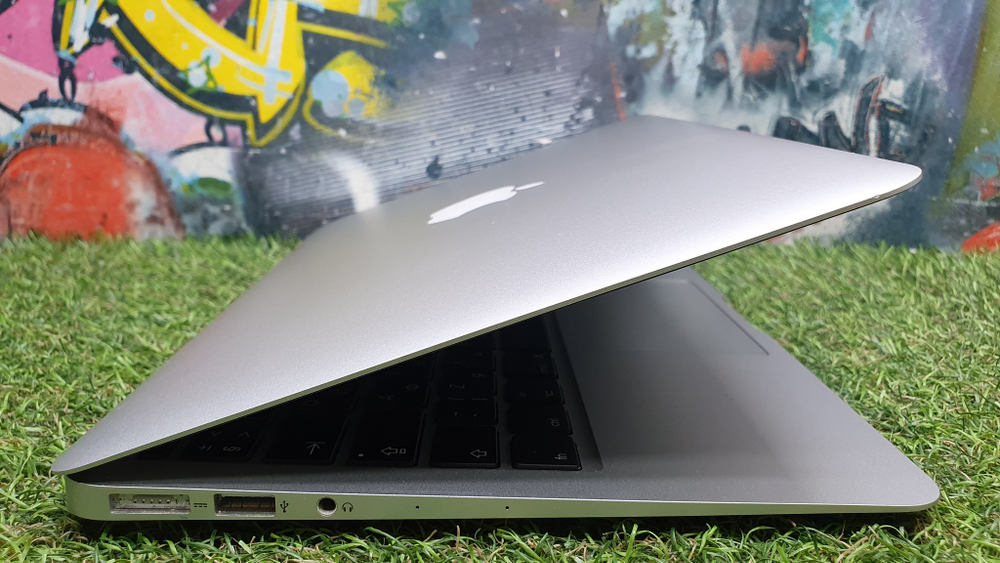 MacBook Air A1465 11 2015 i5/4Gb/