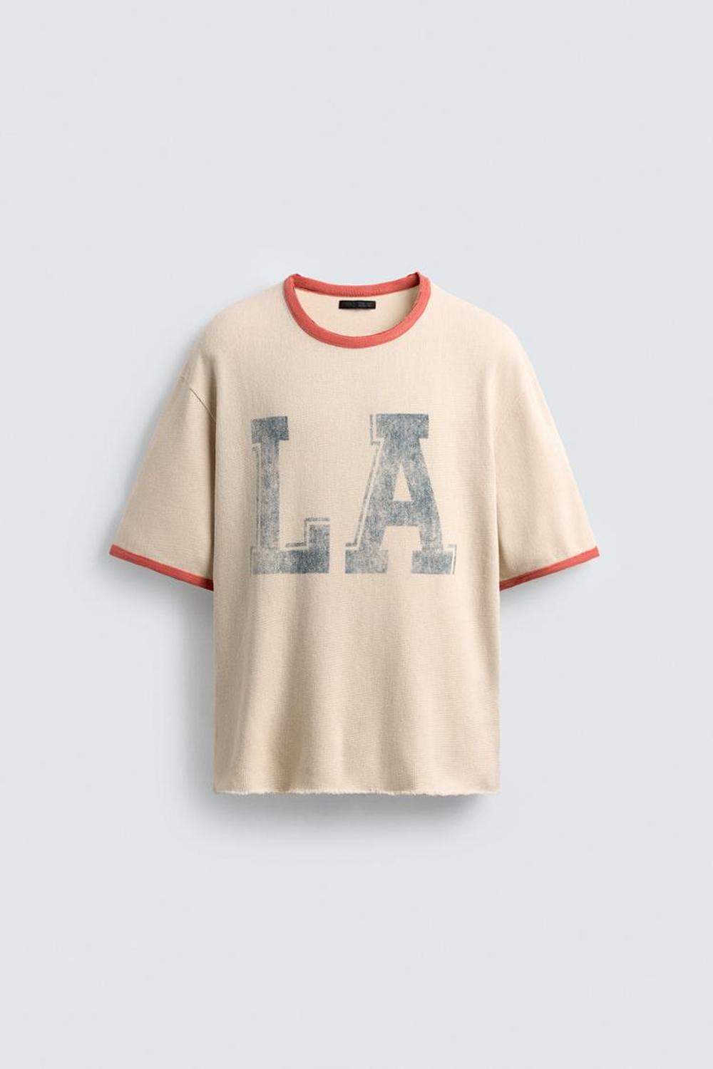 ZARA ФУТБОЛКА ИЗ ТРИКОТАЖА С ПРИНТОМ И ЭФФЕКТОМ ПОТЕРТОСТИ, ТЕМНО-БЕЖЕВЫЙ