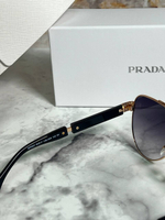 Очки Prada