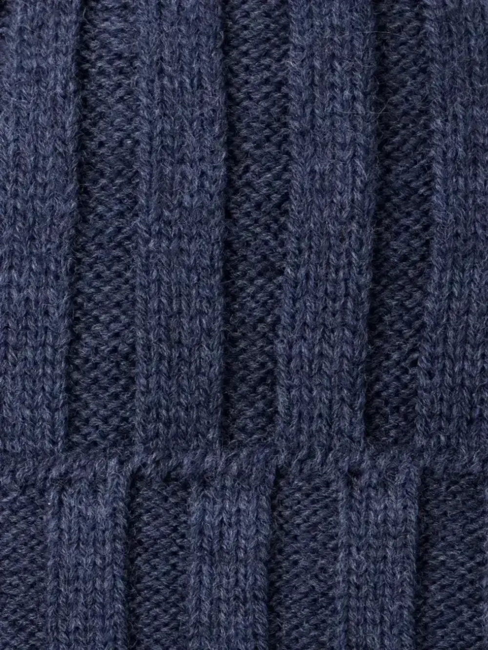 Шапка для мальчика на завязках осенняя