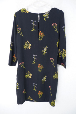 Платье с цветами 42 размер