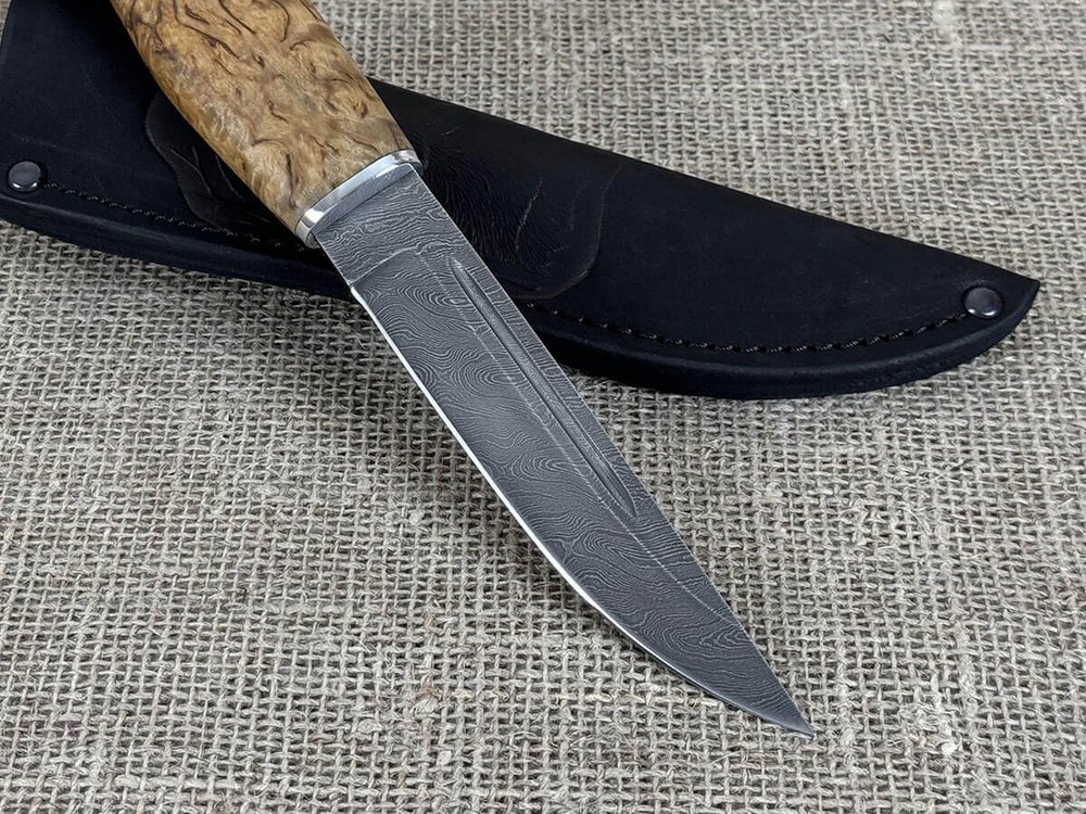 Финский нож Пуукко, Дамасская сталь, рукоять карельская берёза