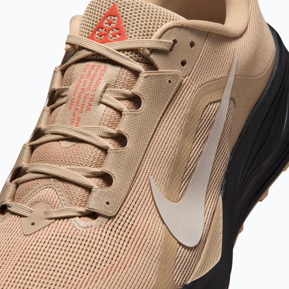 Кроссовки для бега Nike ACG Pegasus Trail linen/black/light crimson/light orewood brown