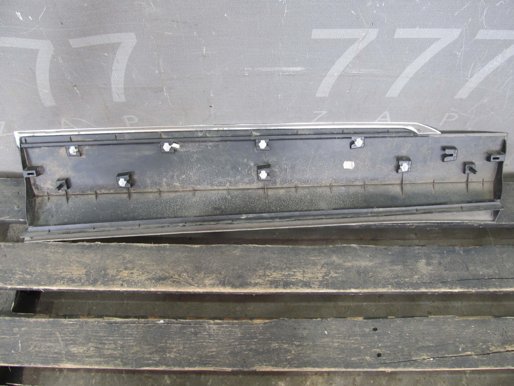 Накладка передний двери  левая Volkswagen Tiguan 2 16-нв Б/У Оригинал 5NA854939N