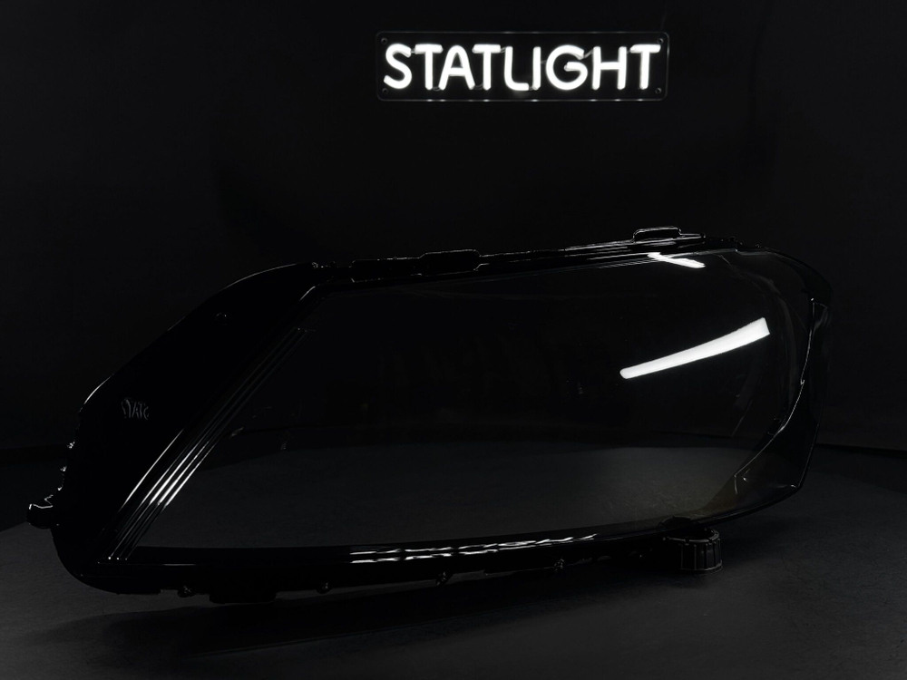 Левое стекло фары Volkswagen Passat B7 2010-2015