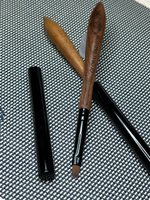 Кисть с деревянной ручкой