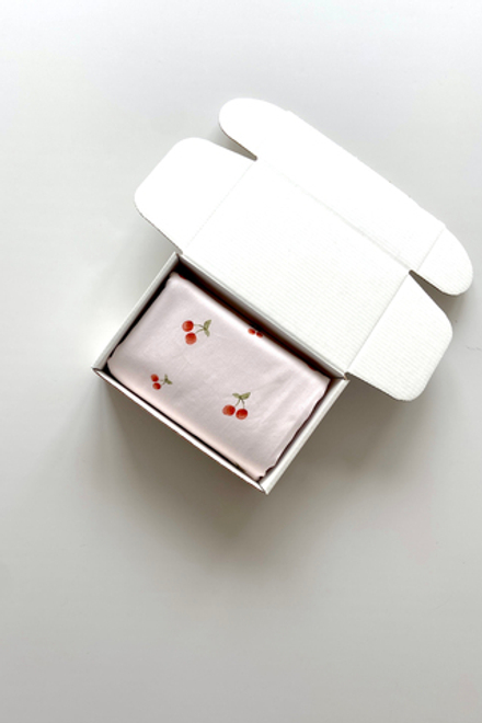 Непромокаемая пеленка "Вишенки"