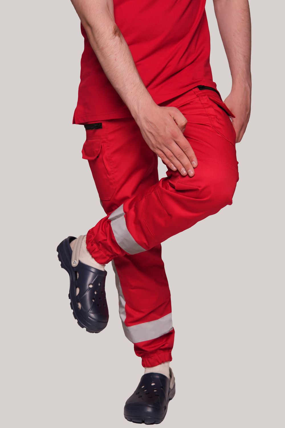 Брюки-джоггеры демисезонные мужские Скорая помощь MedicLine цв. Красный