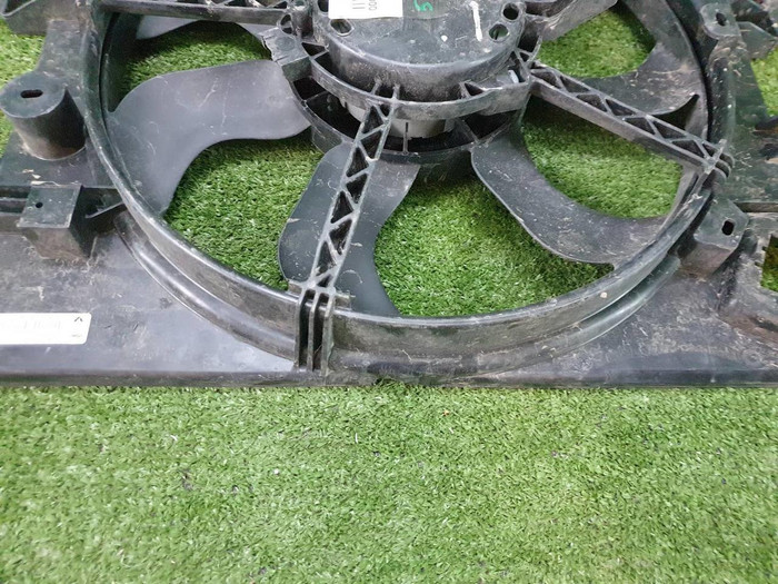 Диффузор с вентилятором Renault Logan 2 (2014-2022)