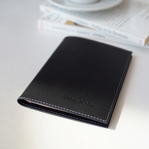 Обложка для паспорта из натуральной кожи теленка, черного цвета