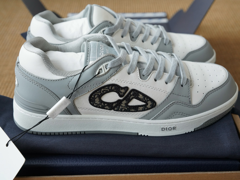 Кроссовки B57 Dribble