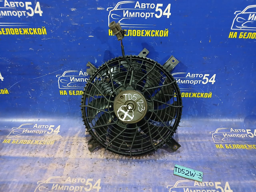 Диффузор радиатора кондиционера SUZUKI ESCUDO 2000