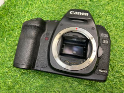 Canon EOS 5D Mark II