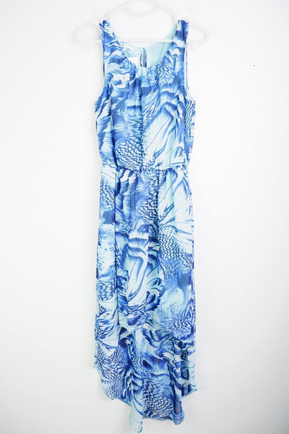 Платье Oodji практичное, визуально на 42/44 размер