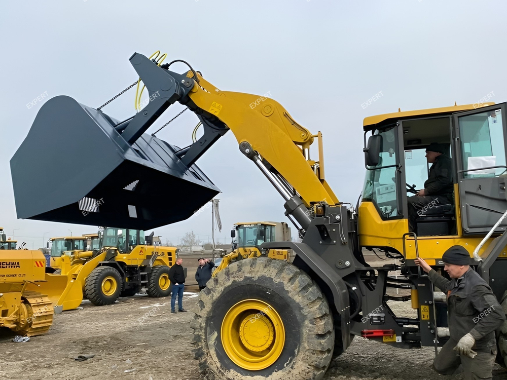 Ковш высокой разгрузки для погрузчика