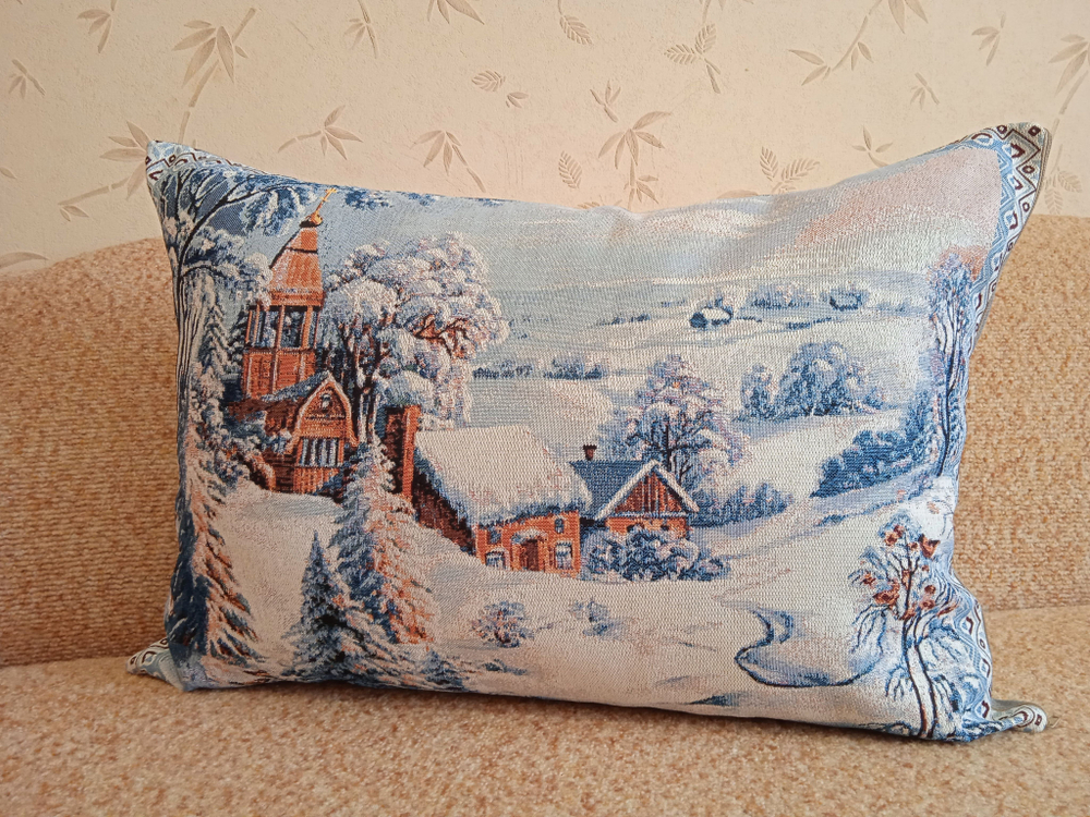 Декоративная гобеленовая наволочка для интерьерной подушки Крещенские морозы 68х47