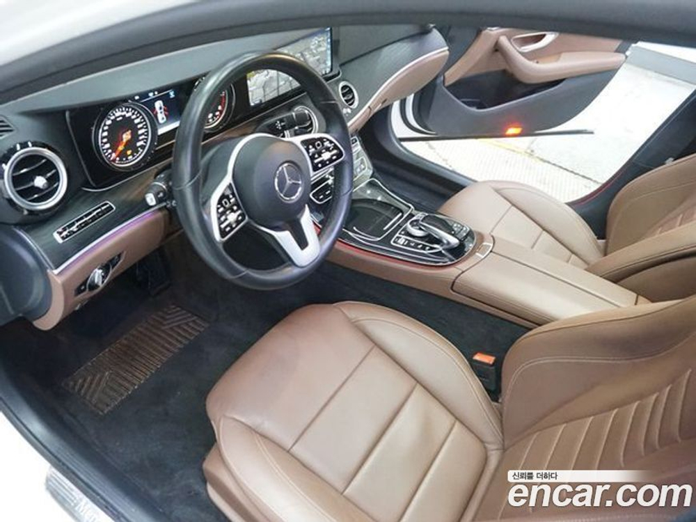 Mercedes-Benz E-Class W213 E220d Avangarde (05.2020)