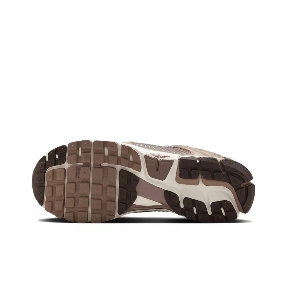 Nike Air Zoom Vomero 5 "Dusted Clay"