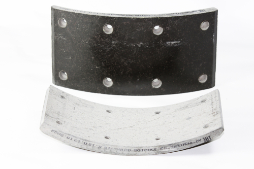 Накладка тормозная а/м ГАЗ-53,3307,3309,ПАЗ: задняя ось (-03 хвост) (сверлённая/не шлифованная/ширина 100мм) ФРИТЕКС