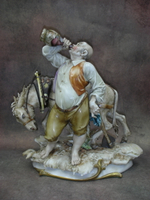 Статуэтка. Фарфор. Погонщик. Capodimonte. Италия