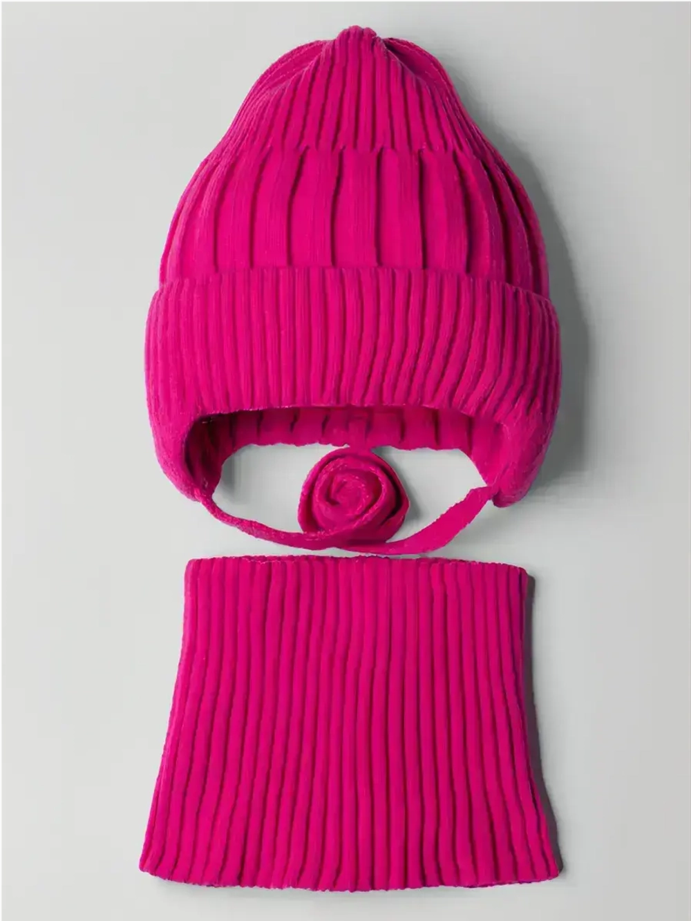 Шапка для девочки осенняя со снудом