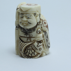 Нэцкэ Эбису с карпом и посохом